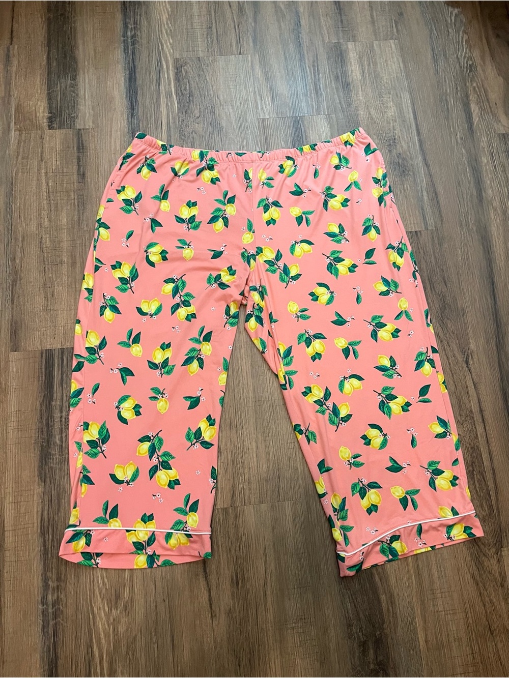 Joyspun Lemon Print Capri Pajama Pants Women’s Sz 3X (22W-24W) Pink Stretchy